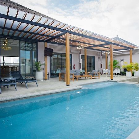 Gold Chariot Pool Villa, Phuket - Sha Plus Certified バンタオビーチ エクステリア 写真