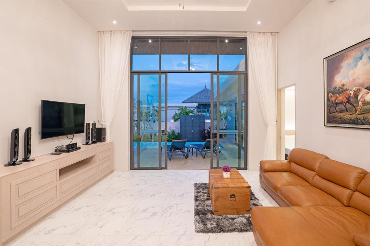 Gold Chariot Pool Villa, Phuket - Sha Plus Certified バンタオビーチ エクステリア 写真