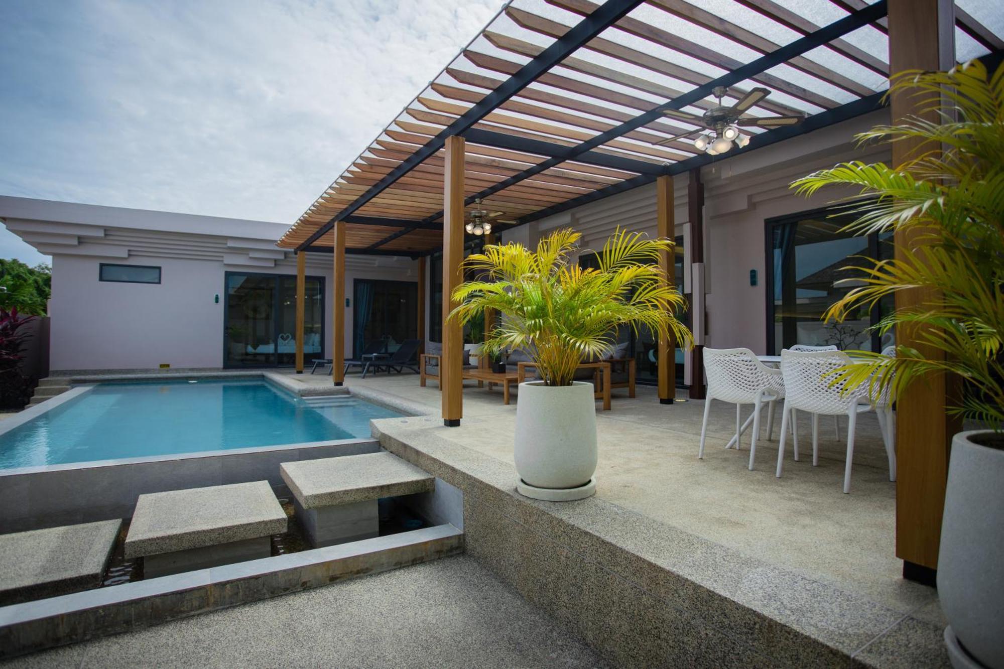 Gold Chariot Pool Villa, Phuket - Sha Plus Certified バンタオビーチ 部屋 写真